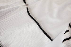 MIAOYAN25 Spring and Summer Green/White Knitted Splicing Buttoned Trumpet Sleeve Dress