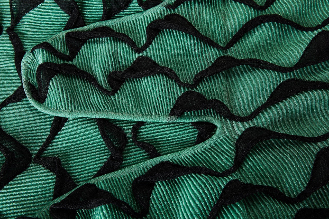 MIAOYAN25 Spring and Summer Green Knitted Three-Dimensional Twisted Flower Pleated Slanted Tail Dress